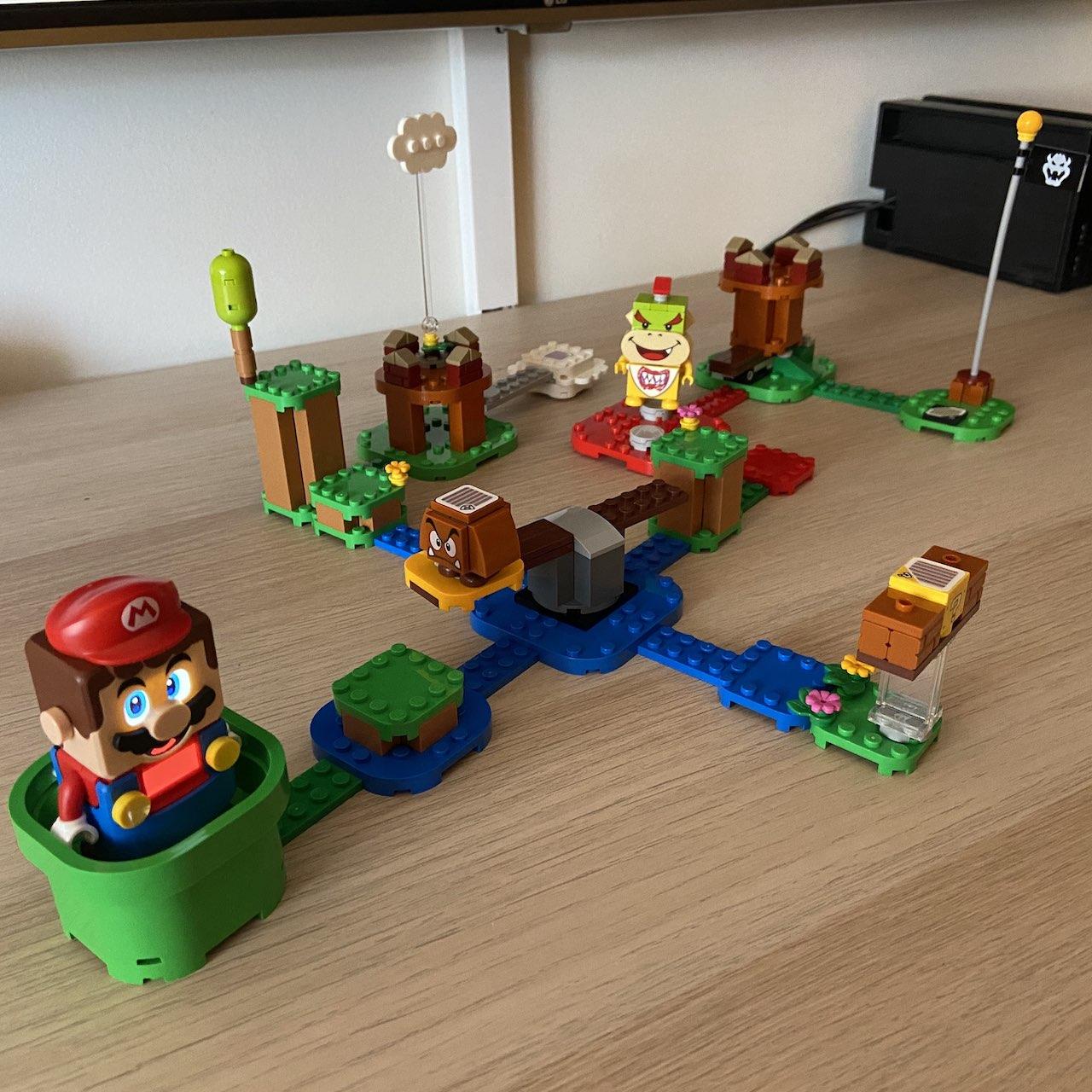 Lego Super Mario