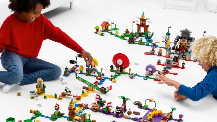 LEGO Super Mario