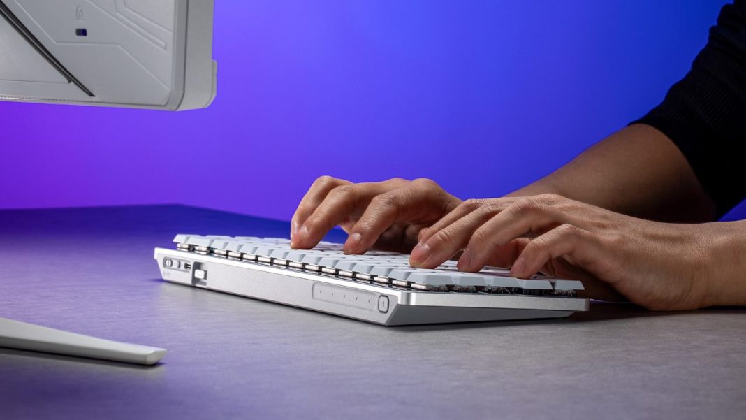 ROG Falchion RX Low Profile